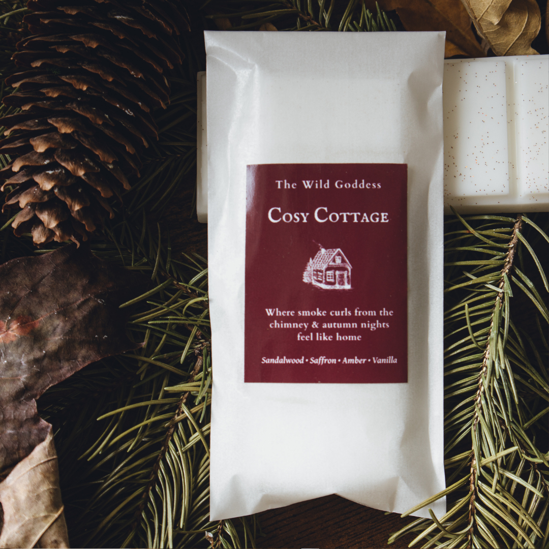Cosy Cottage Wax Melt Snap Bar | Warm Woods & Cashmere Soy Wax Melts | Autumn Cosy Home Fragrance