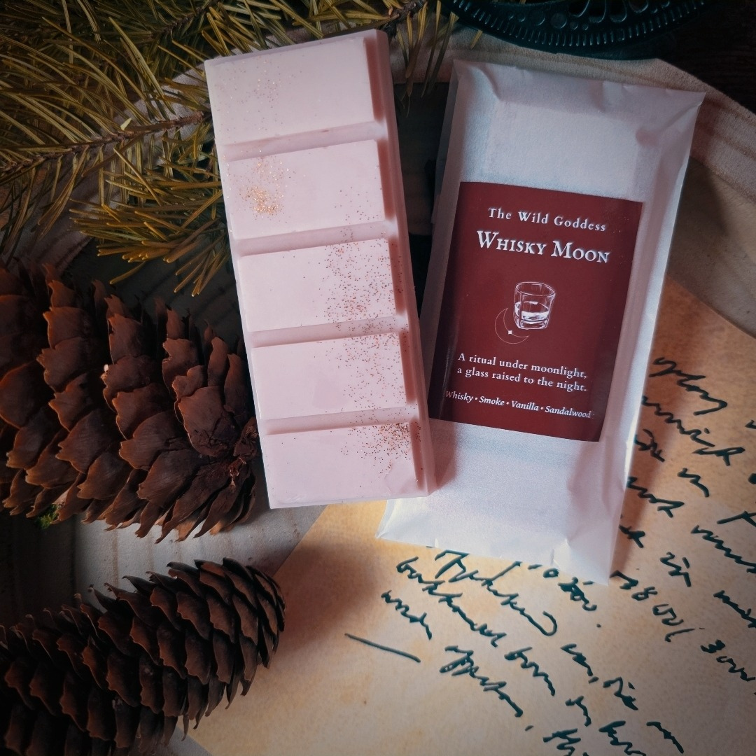 Whisky Moon Wax Melt Snap Bar | Whisky & Vanilla Cinders Soy Wax Melts | Moody Sophisticated Home Fragrance