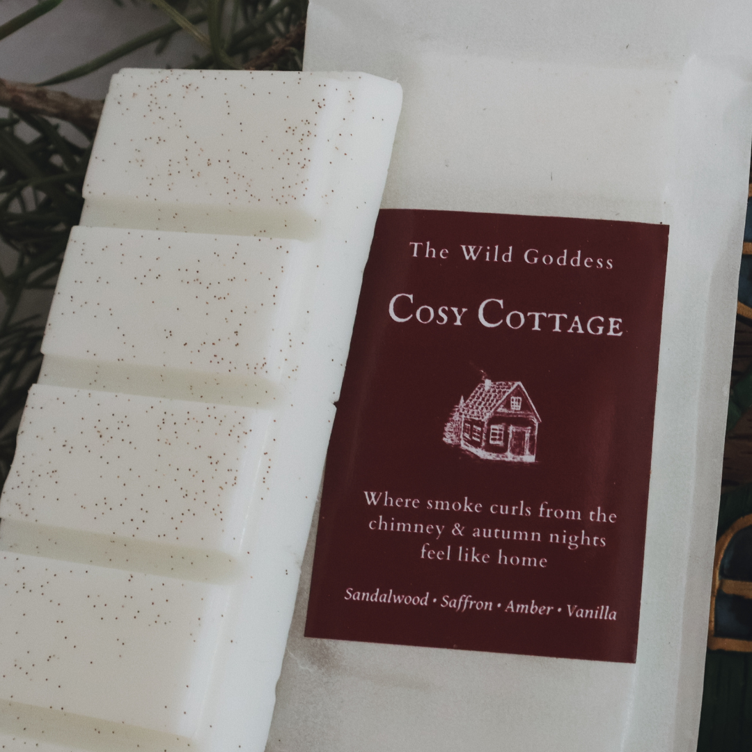 Cosy Cottage Wax Melt Snap Bar | Warm Woods & Cashmere Soy Wax Melts | Autumn Cosy Home Fragrance