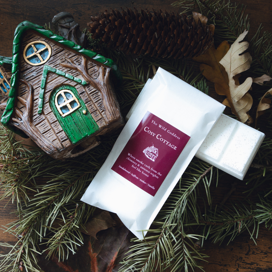 Cosy Cottage Wax Melt Snap Bar | Warm Woods & Cashmere Soy Wax Melts | Autumn Cosy Home Fragrance