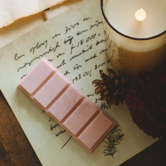 Fireside Tales Wax Melt Snap Bar | Smoky Vanilla & Spiced Wood Soy Wax Melts | Cosy Autumn Home Fragrance