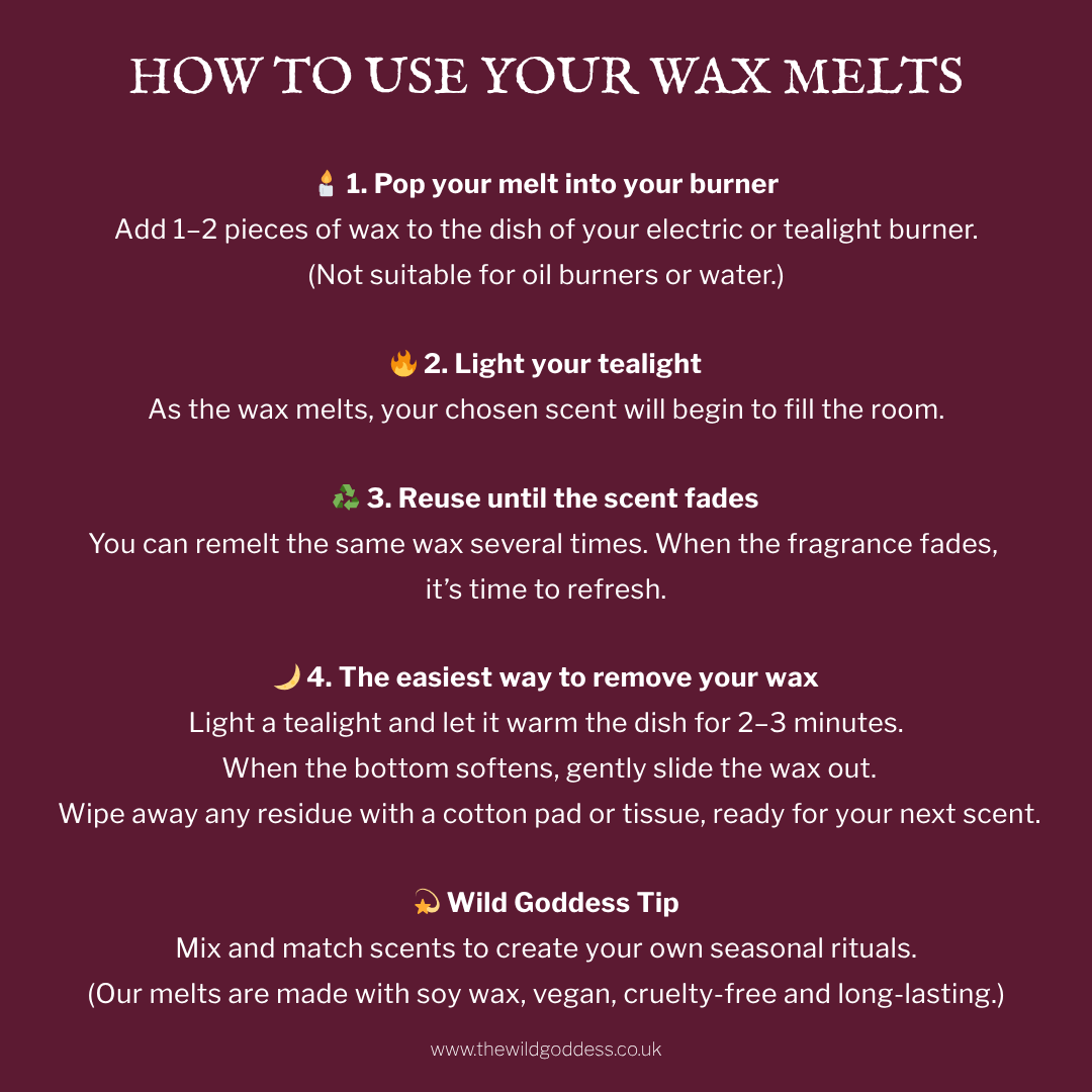 Cinnamon Rhubarb wax melt snap bar with sweet spiced gingerbread fragrance.